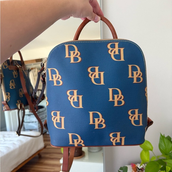 Dooney & Bourke backpack - Picture 2 of 5